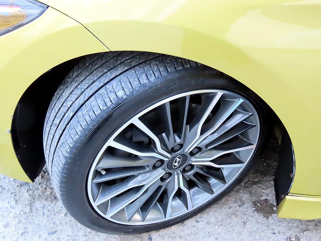 HYUNDAI Avante 2017 Amarillo - Importación desde Corea - HF Imports Iquique - Foto 19