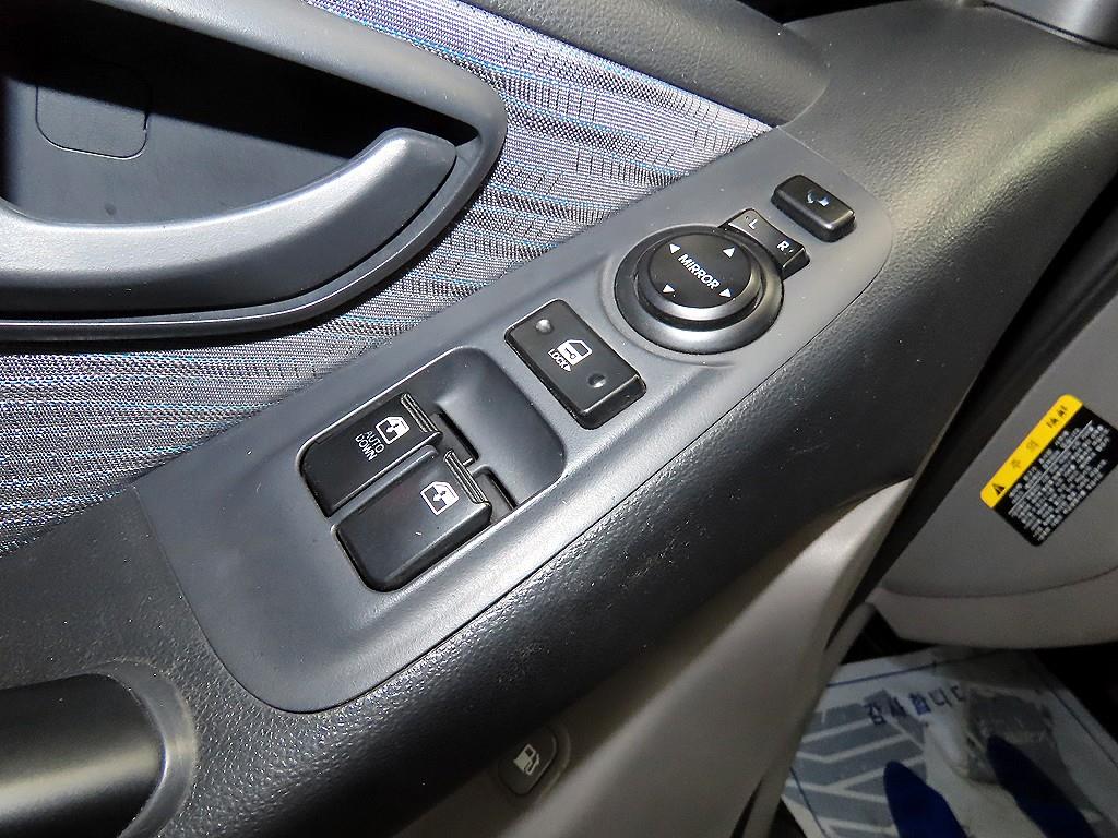 HYUNDAI Starex 2017 Negro - Importación desde Corea - HF Imports Iquique - Foto 13