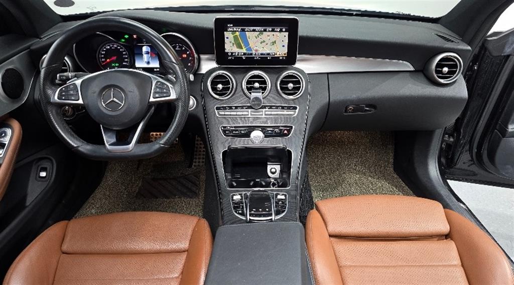 Mercedes Benz C Class - Vista 7