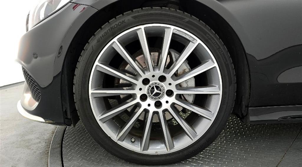 Mercedes Benz C Class - Vista 5