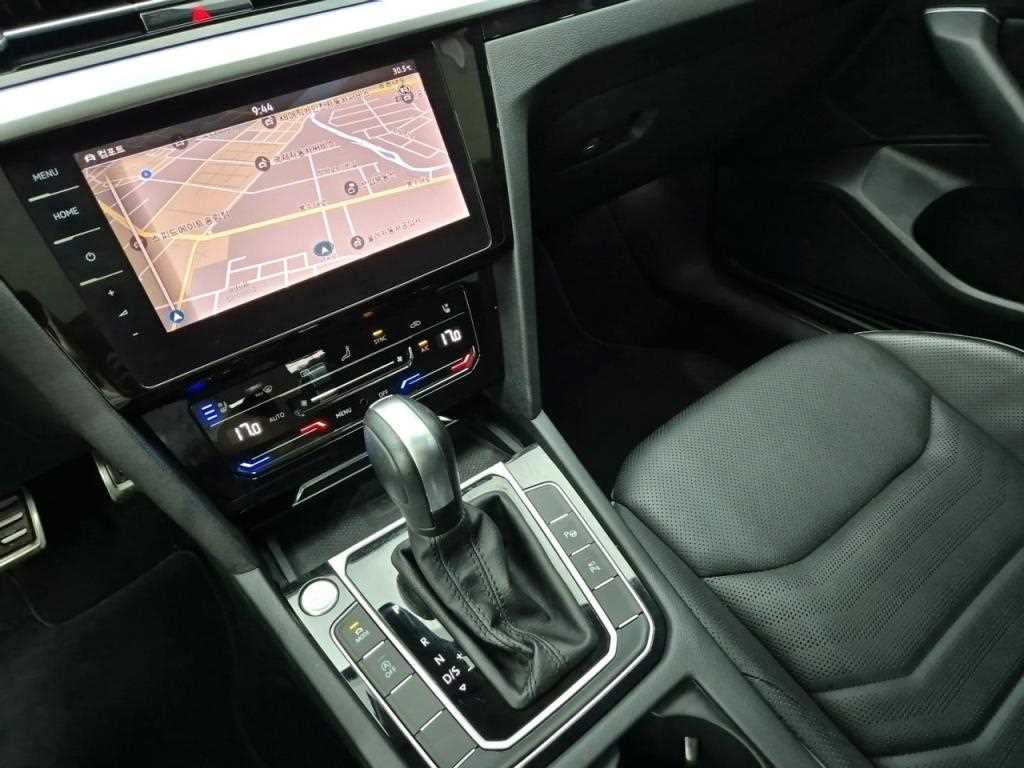 Volkswagen Arteon - Vista 9