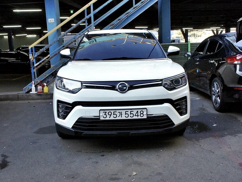 Ssangyong Tivoli 2022 Blanco - Importación desde Corea - HF Imports Iquique - Foto 1