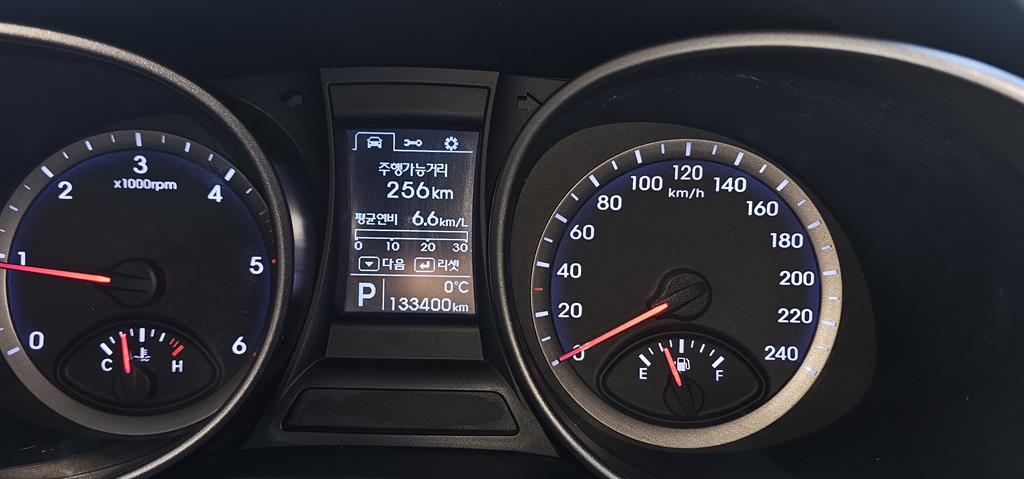 HYUNDAI Santa Fe - Vista 7