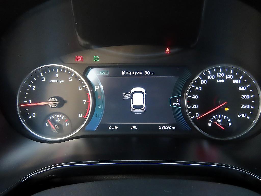 KIA Seltos - Vista 9