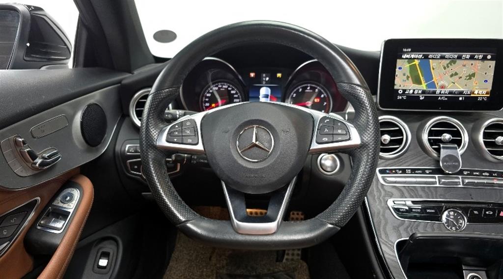 Mercedes Benz C Class 2018 Negro - Importación desde Corea - HF Imports Iquique - Foto 13