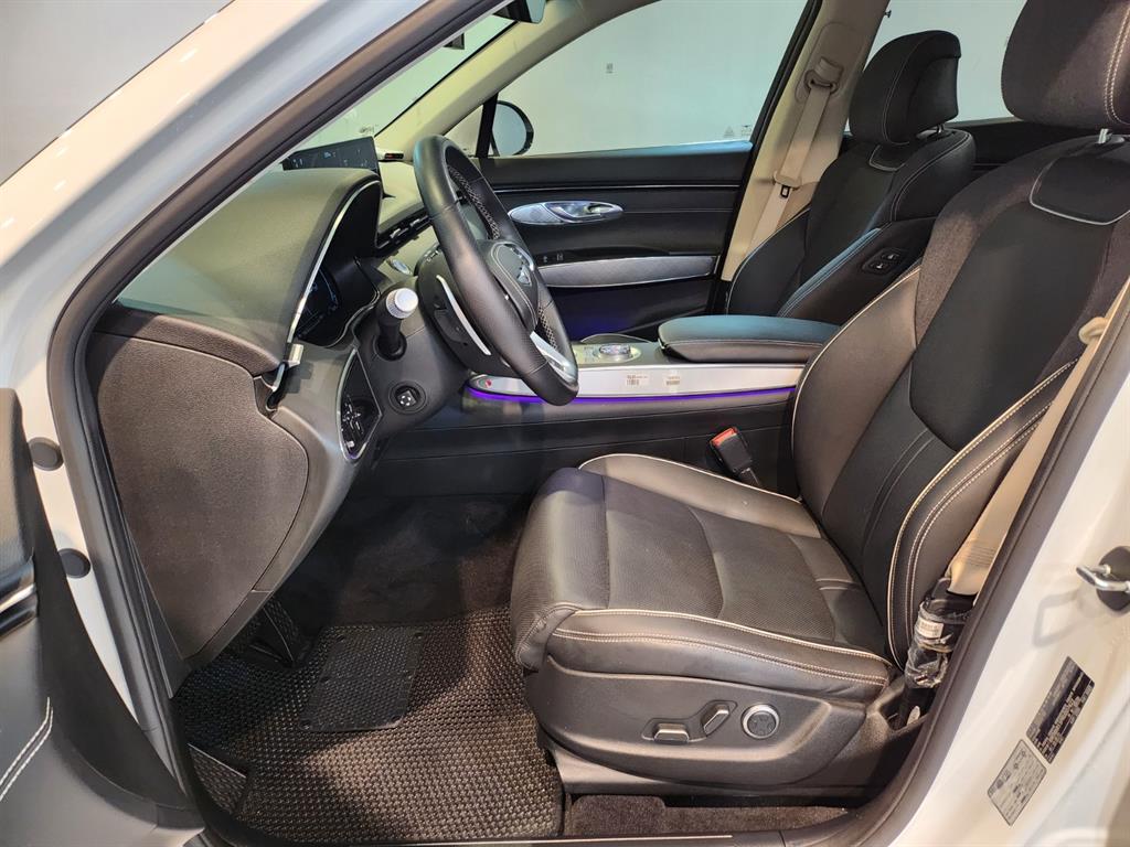 Genesis GV70 - Vista 12