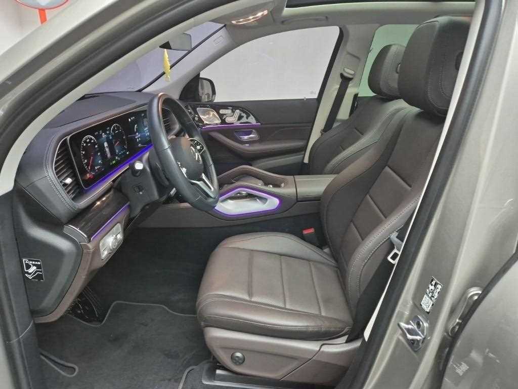 Mercedes Benz GLE Class - Vista 11