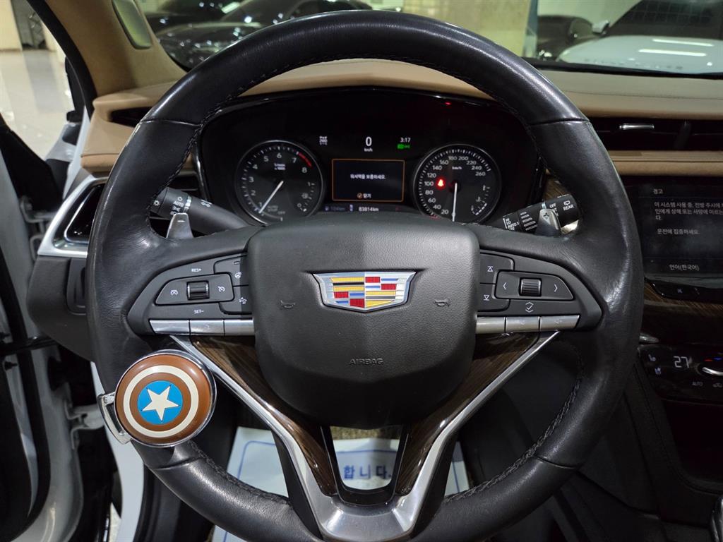 Cadillac XT6 - Vista 9