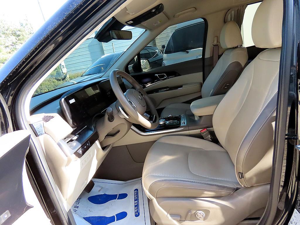 KIA Carnival - Vista 5