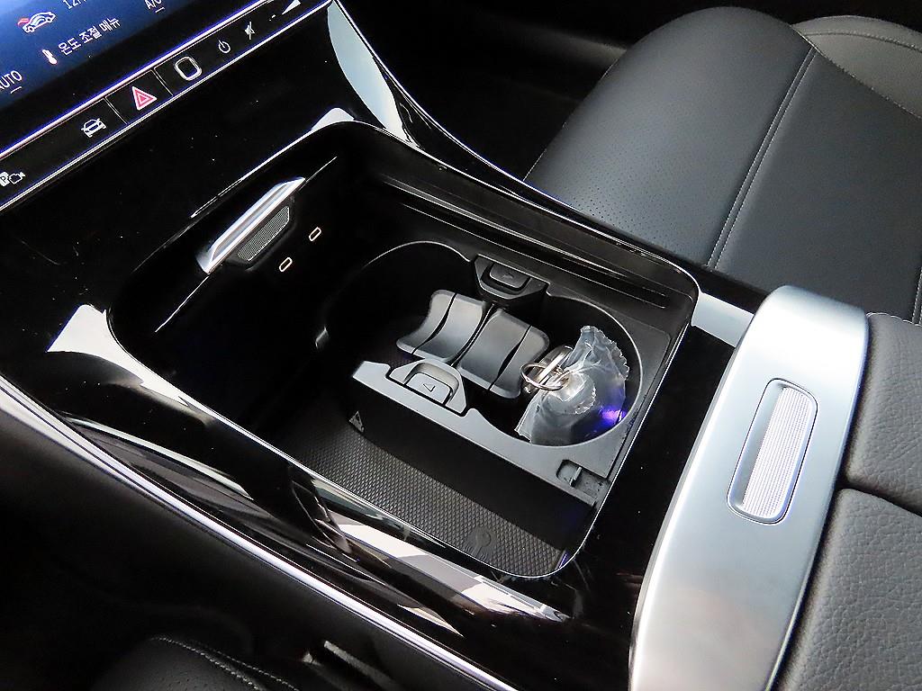 Mercedes Benz C Class - Vista 11