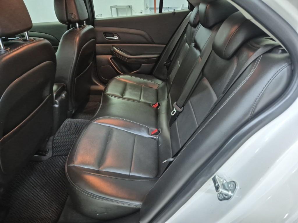 Chevrolet Malibu - Vista 12