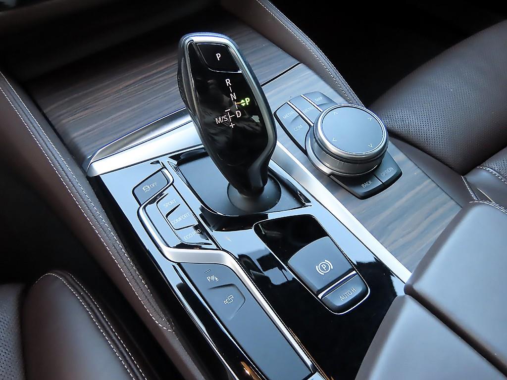 BMW 5 Series - Vista 11