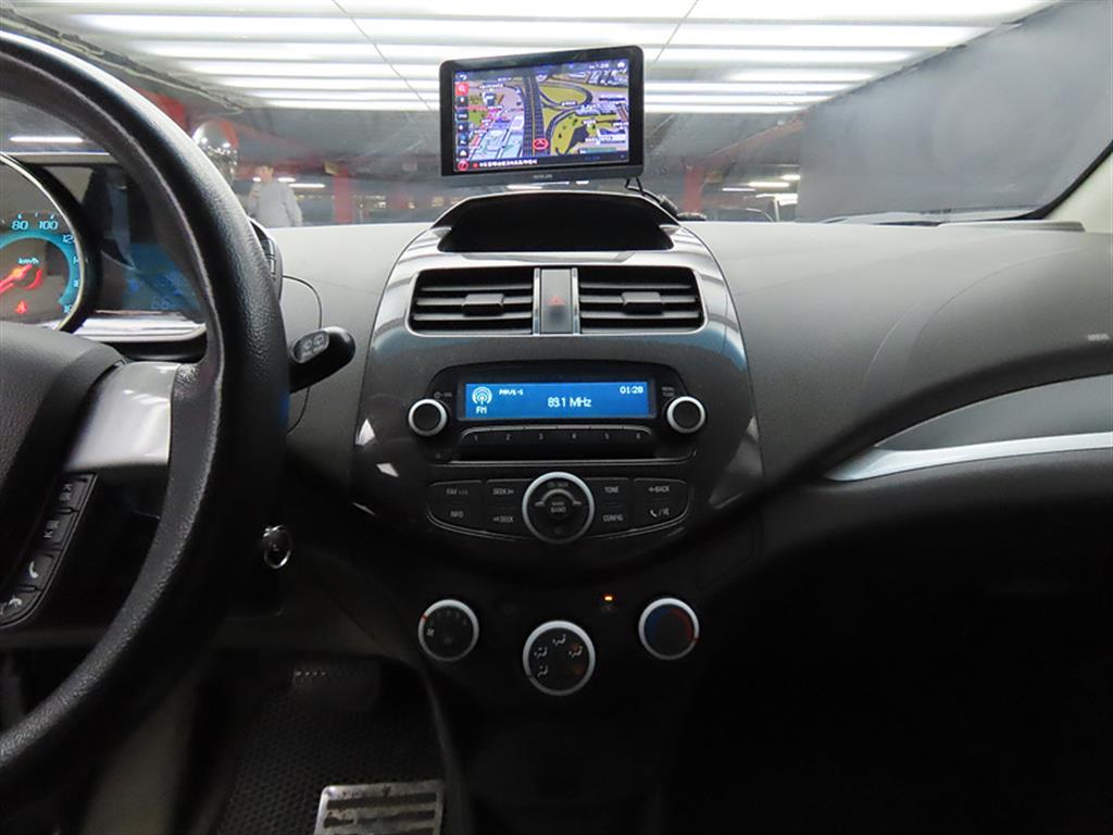 Chevrolet Spark - Vista 10