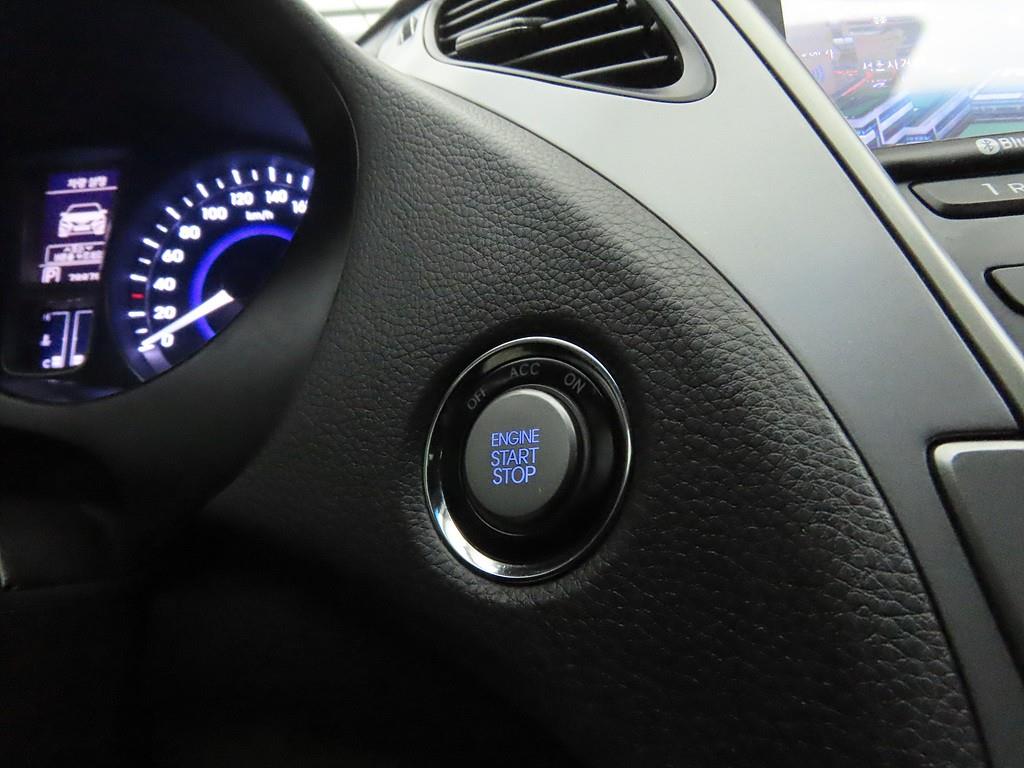 HYUNDAI Grandeur 2014 Plateado - Importación desde Corea - HF Imports Iquique - Foto 15