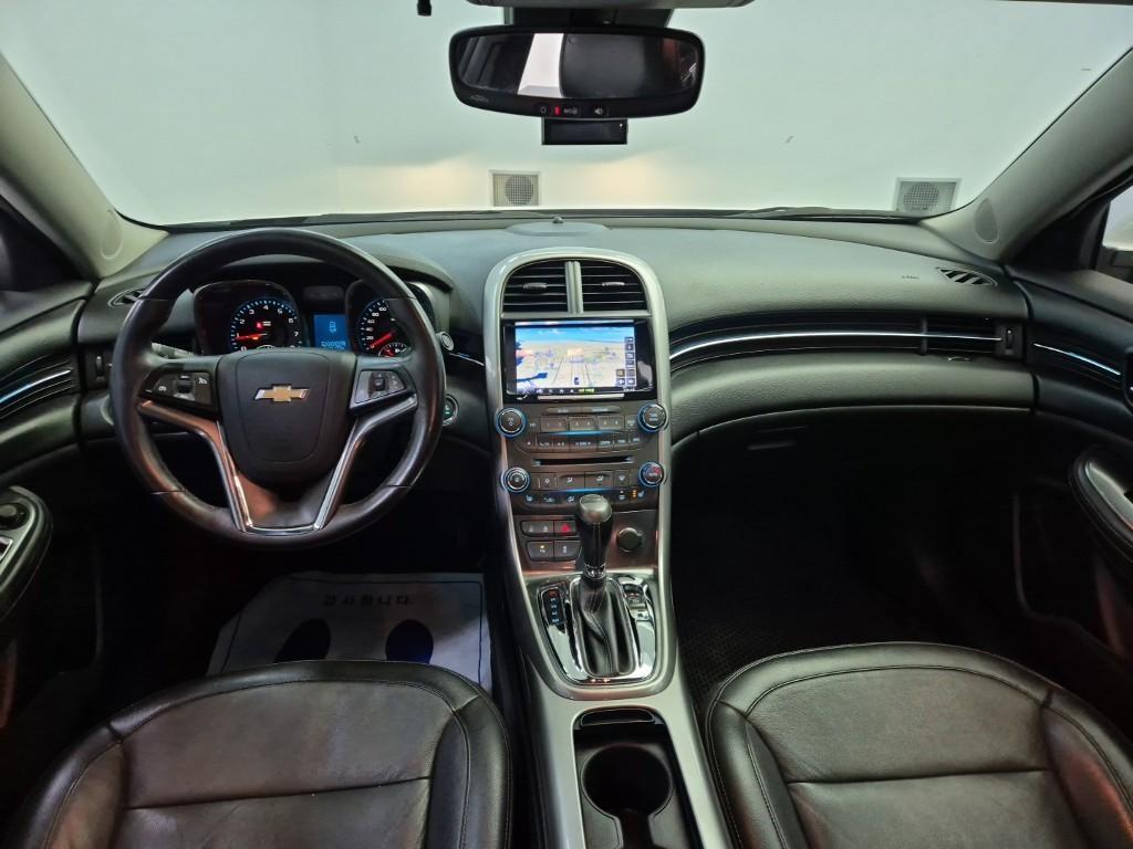 Chevrolet Malibu - Vista 7