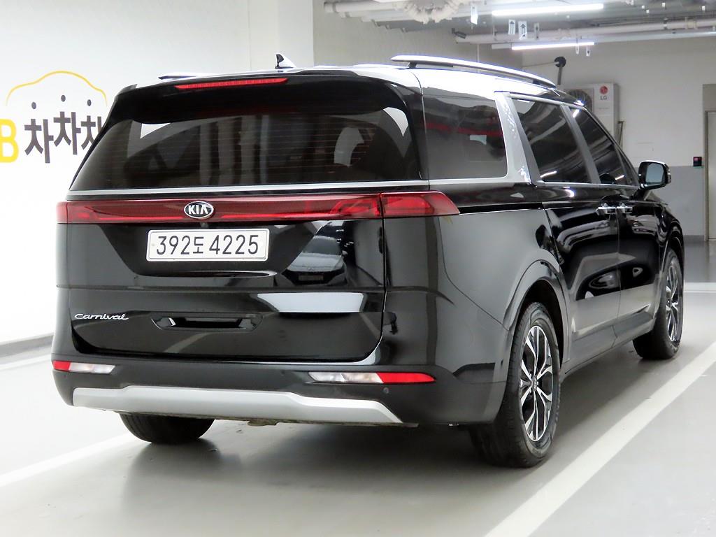 KIA Carnival - Vista 4