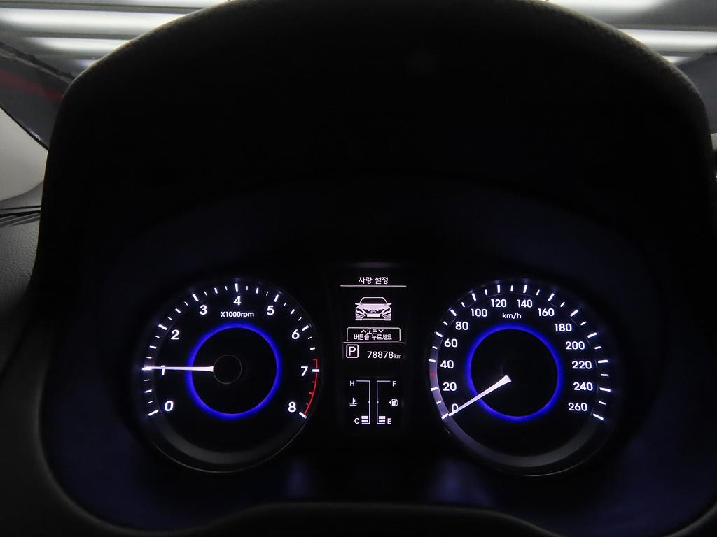 HYUNDAI Grandeur - Vista 9