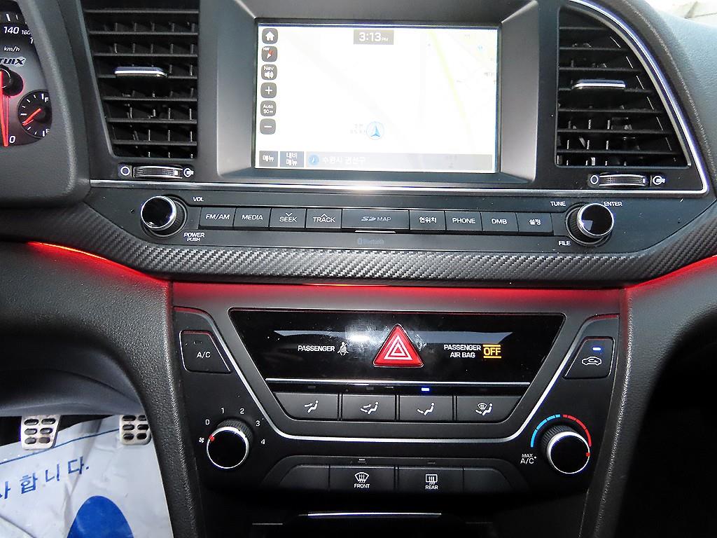 HYUNDAI Avante 2017 Amarillo - Importación desde Corea - HF Imports Iquique - Foto 13