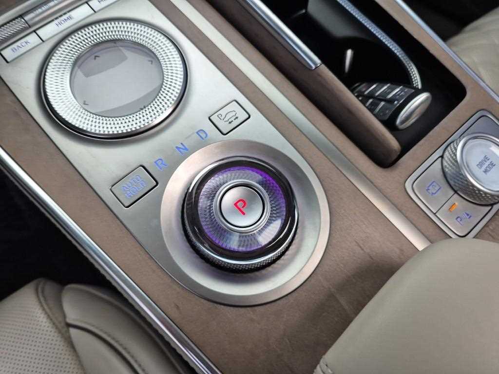 Genesis GV80 - Vista 8