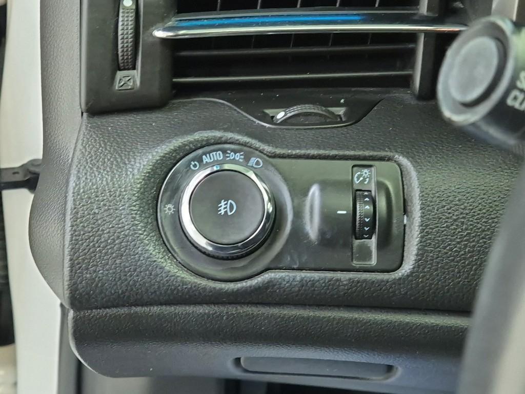 Chevrolet Malibu 2015 Blanco - Importación desde Corea - HF Imports Iquique - Foto 17