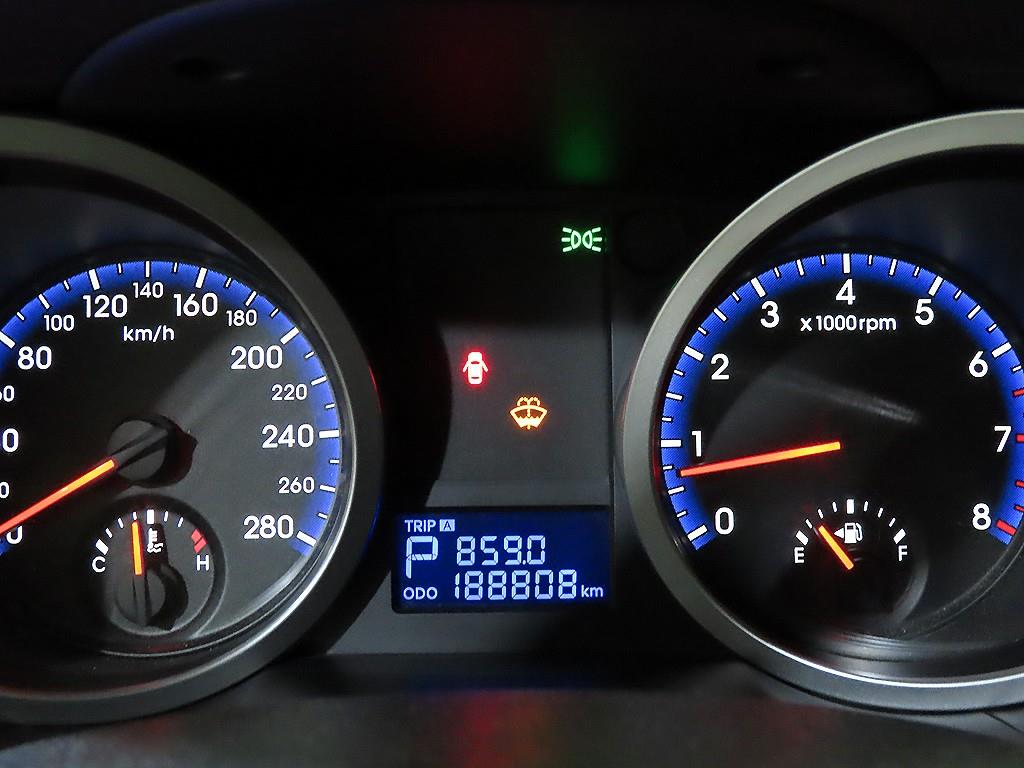 HYUNDAI Genesis - Vista 9