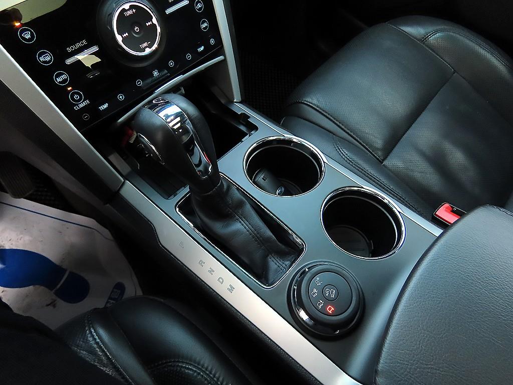 Ford Explorer - Vista 10