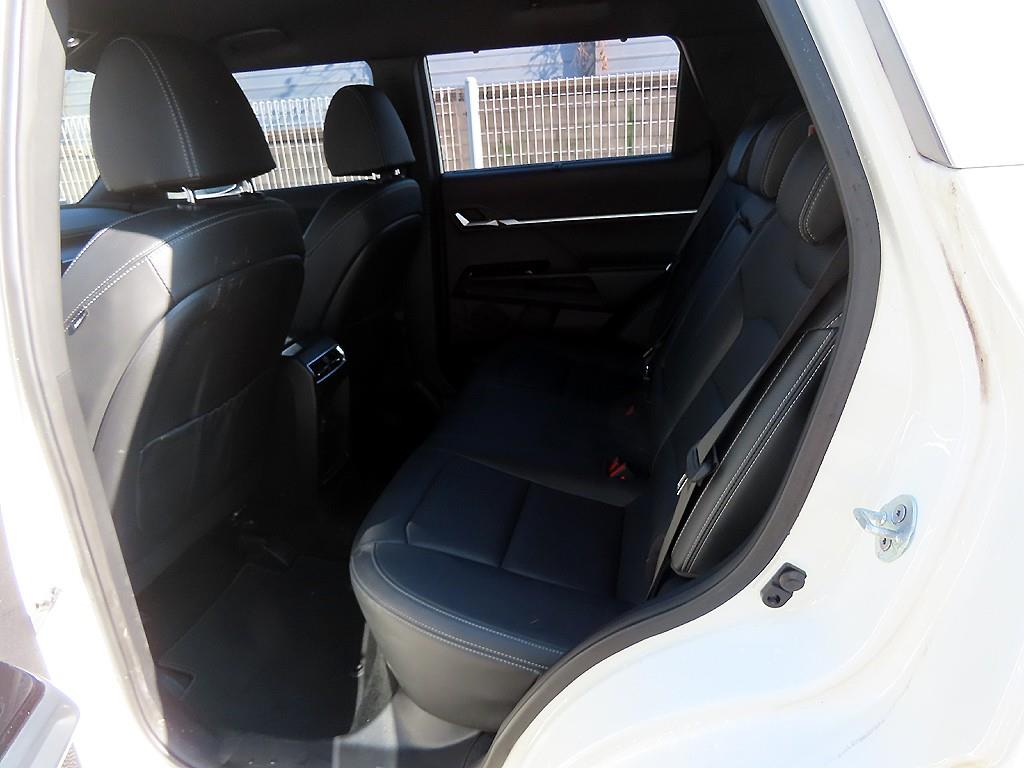 Ssangyong Torres - Vista 6