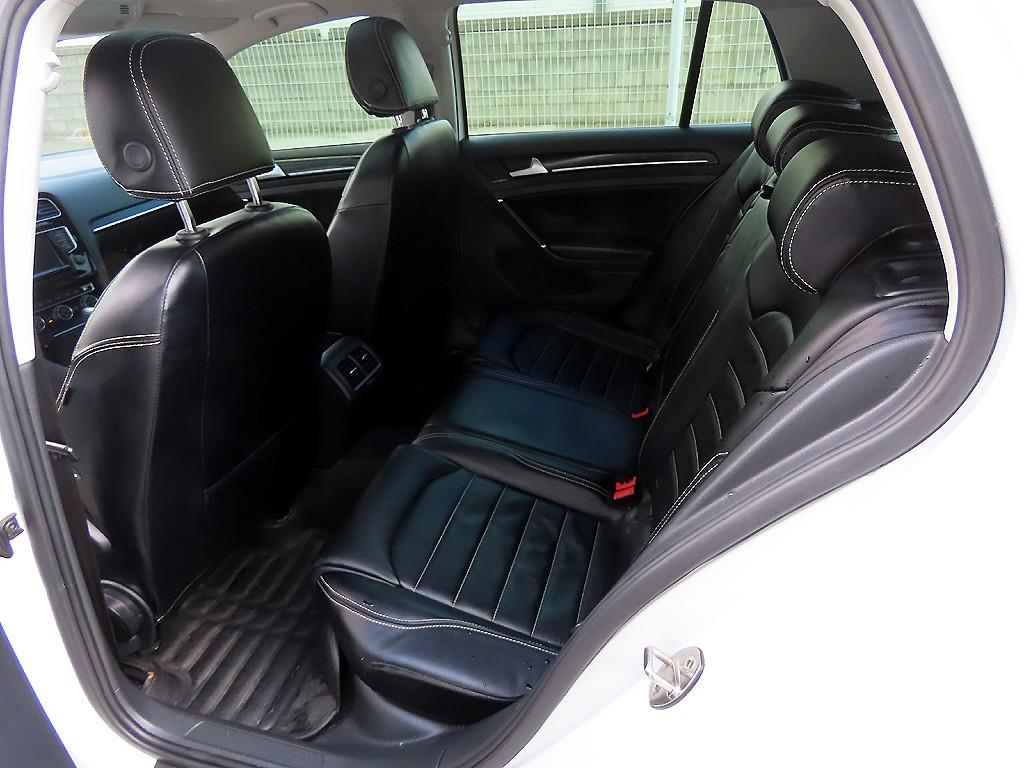 Volkswagen Golf - Vista 6