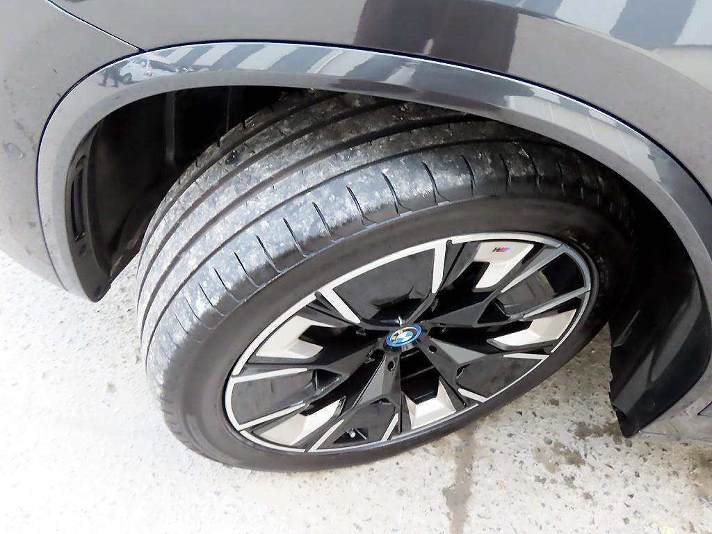 BMW iX3 2025 Gris - Importación desde Corea - HF Imports Iquique - Foto 20