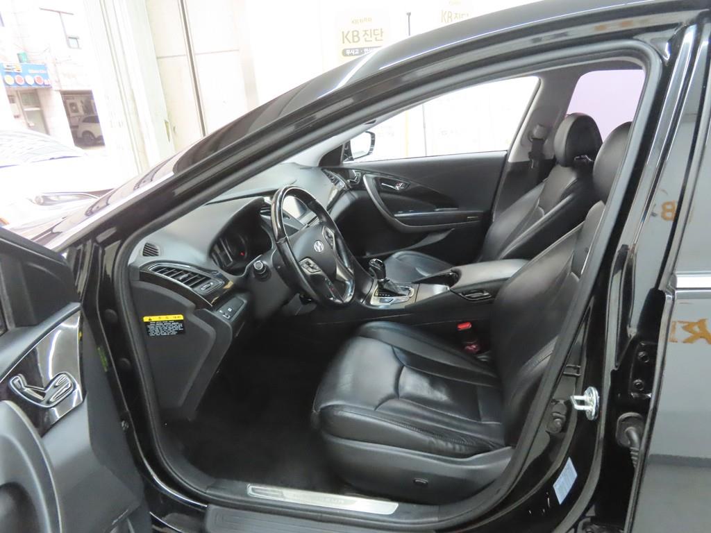 HYUNDAI Grandeur - Vista 5