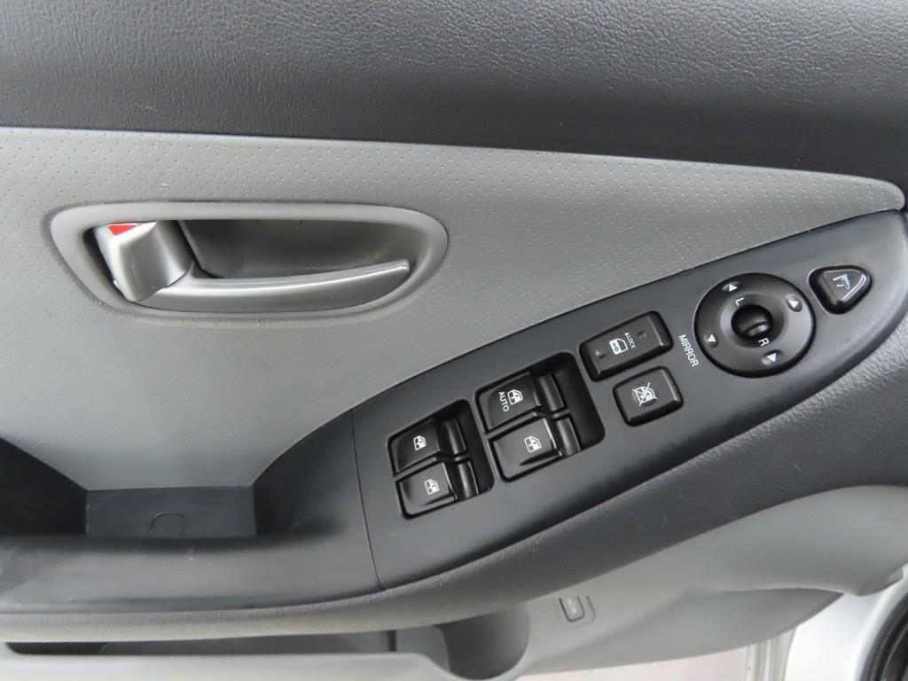 HYUNDAI Avante - Vista 9