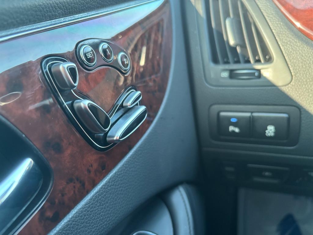 HYUNDAI Equus - Vista 11