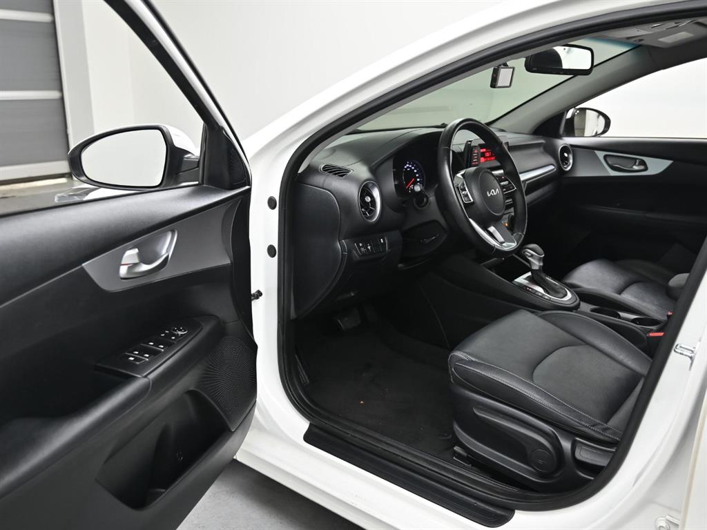 KIA K3 2022 Blanco - Importación desde Corea - HF Imports Iquique - Foto 11