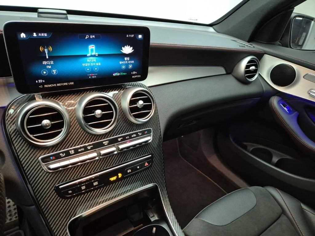 Mercedes Benz GLC Class - Vista 10
