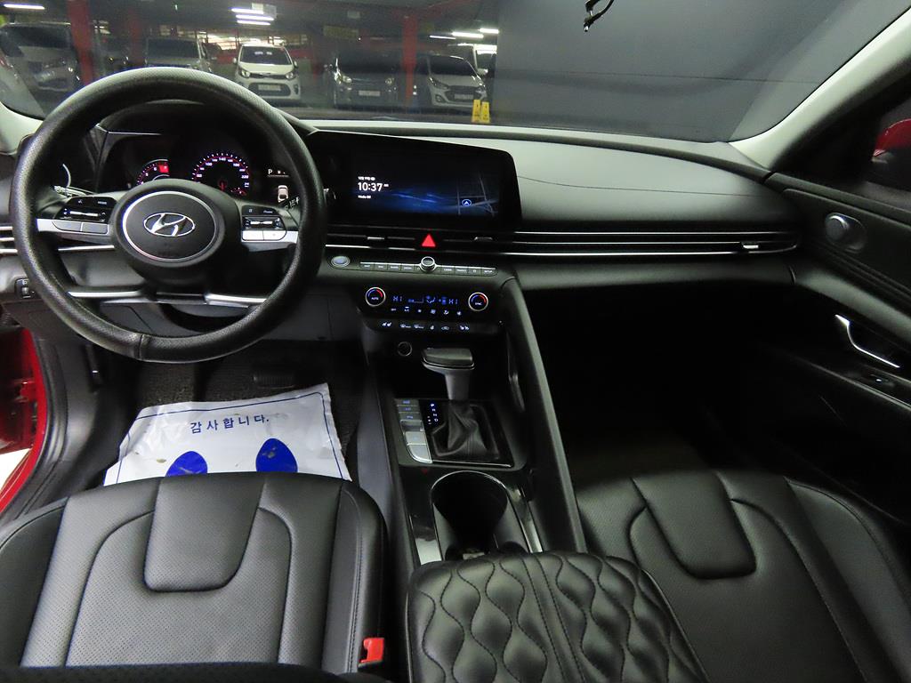 HYUNDAI Avante - Vista 7