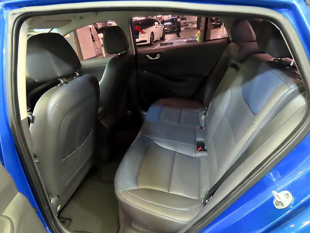 HYUNDAI Ioniq - Vista 7