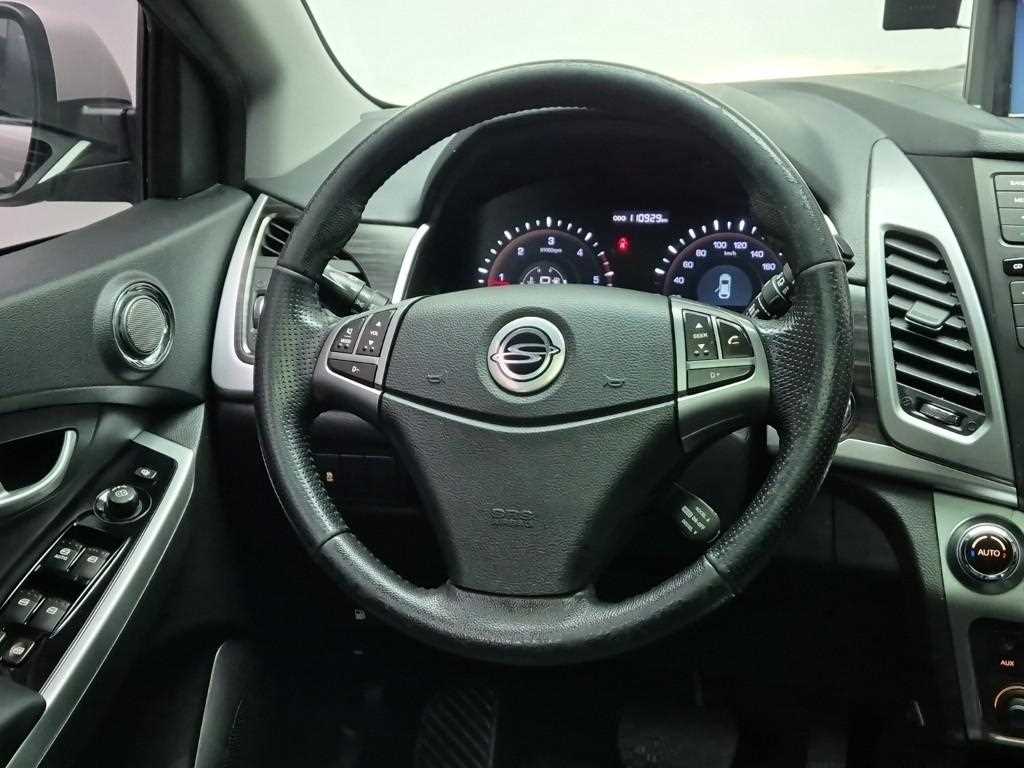 Ssangyong Korando - Vista 9