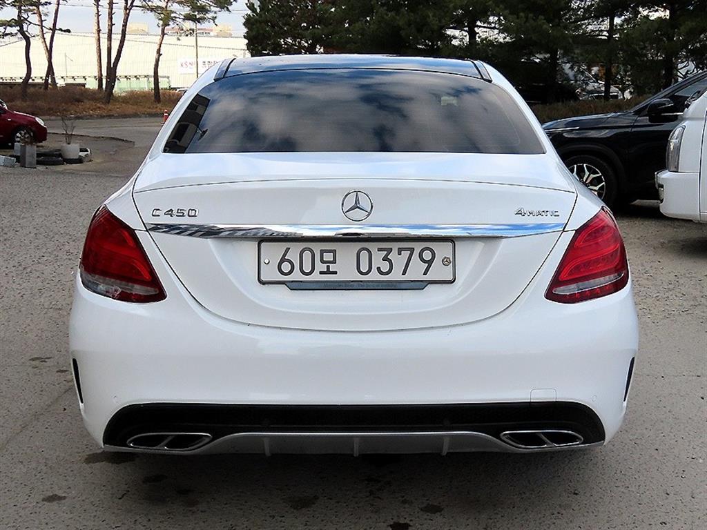 Mercedes Benz C Class - Vista 4