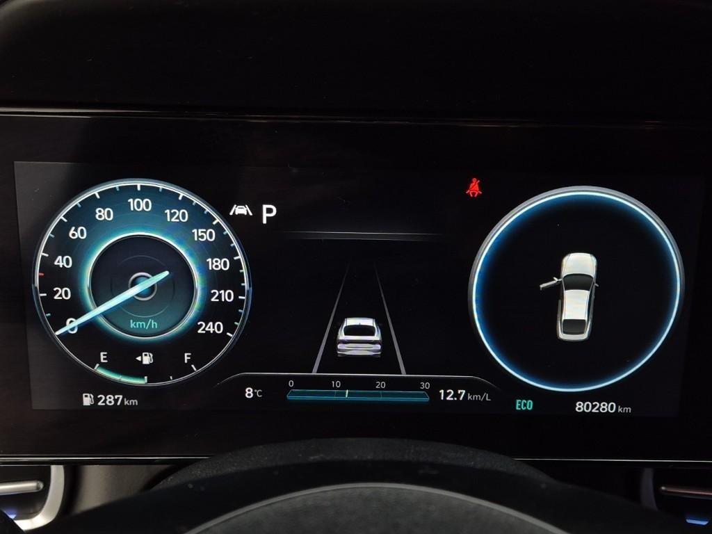 HYUNDAI Avante - Vista 6