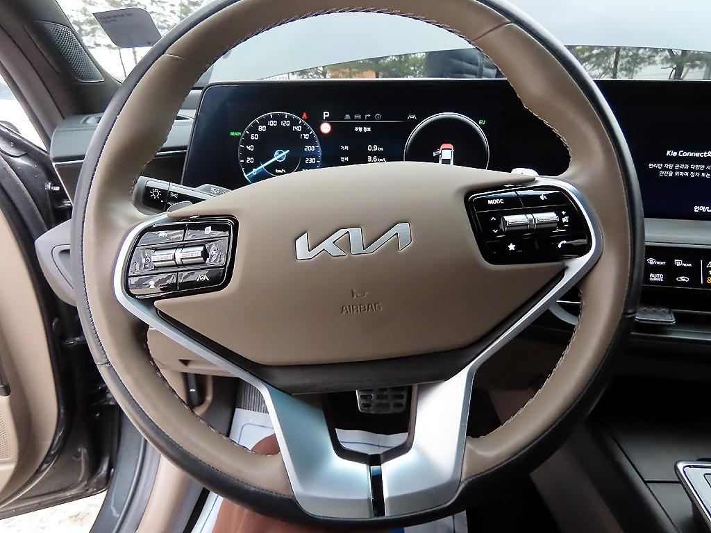 KIA K8 - Vista 8