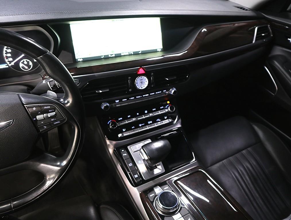 Genesis EQ900 - Vista 11