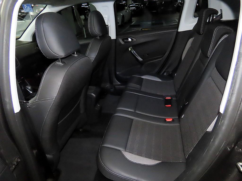 Peugeot 2008 - Vista 7