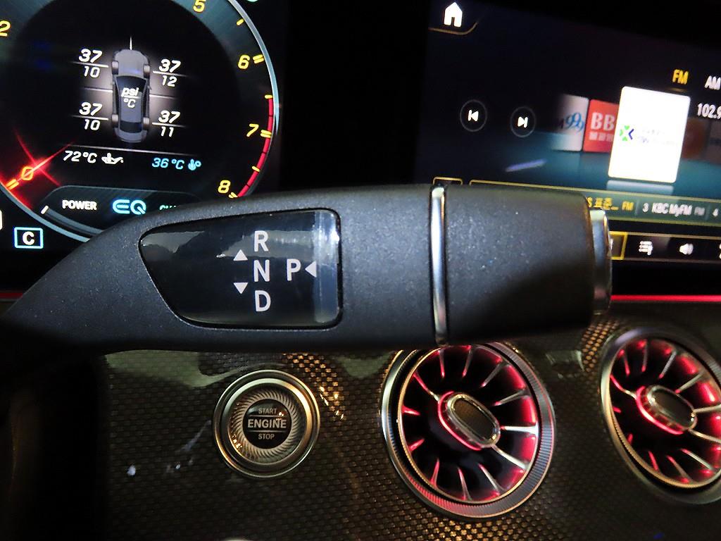 Mercedes Benz E class - Vista 12