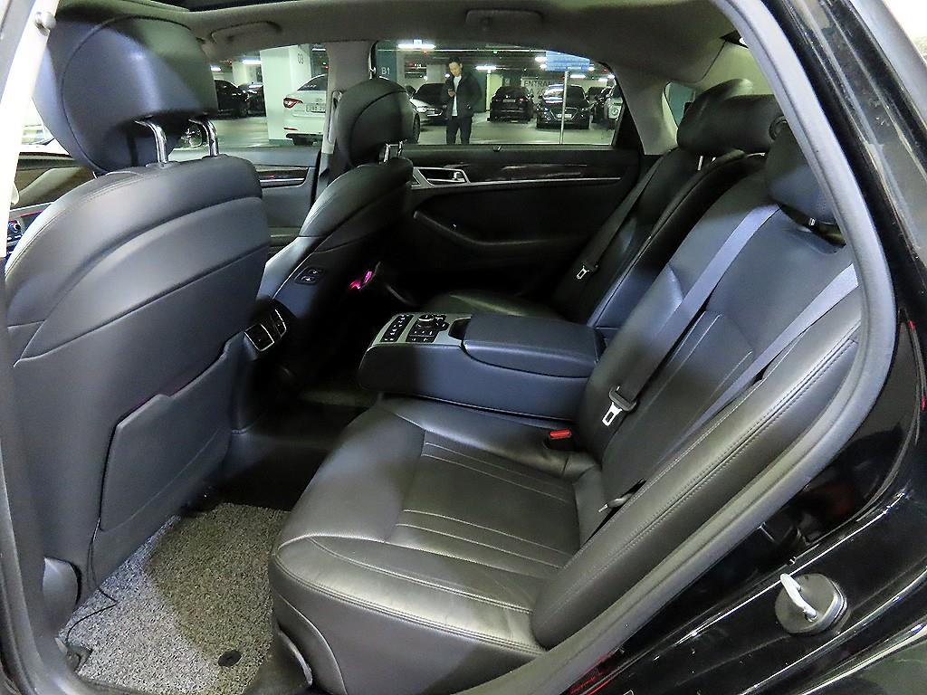 Genesis G80 - Vista 7