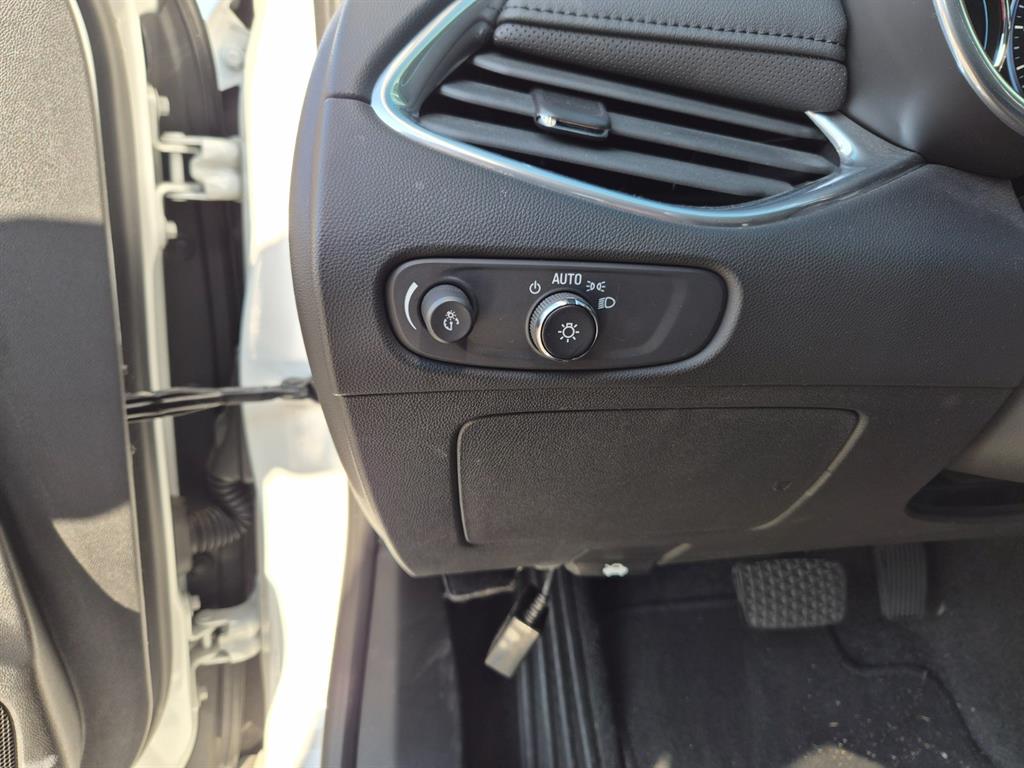 Chevrolet Malibu 2019 Blanco - Importación desde Corea - HF Imports Iquique - Foto 14