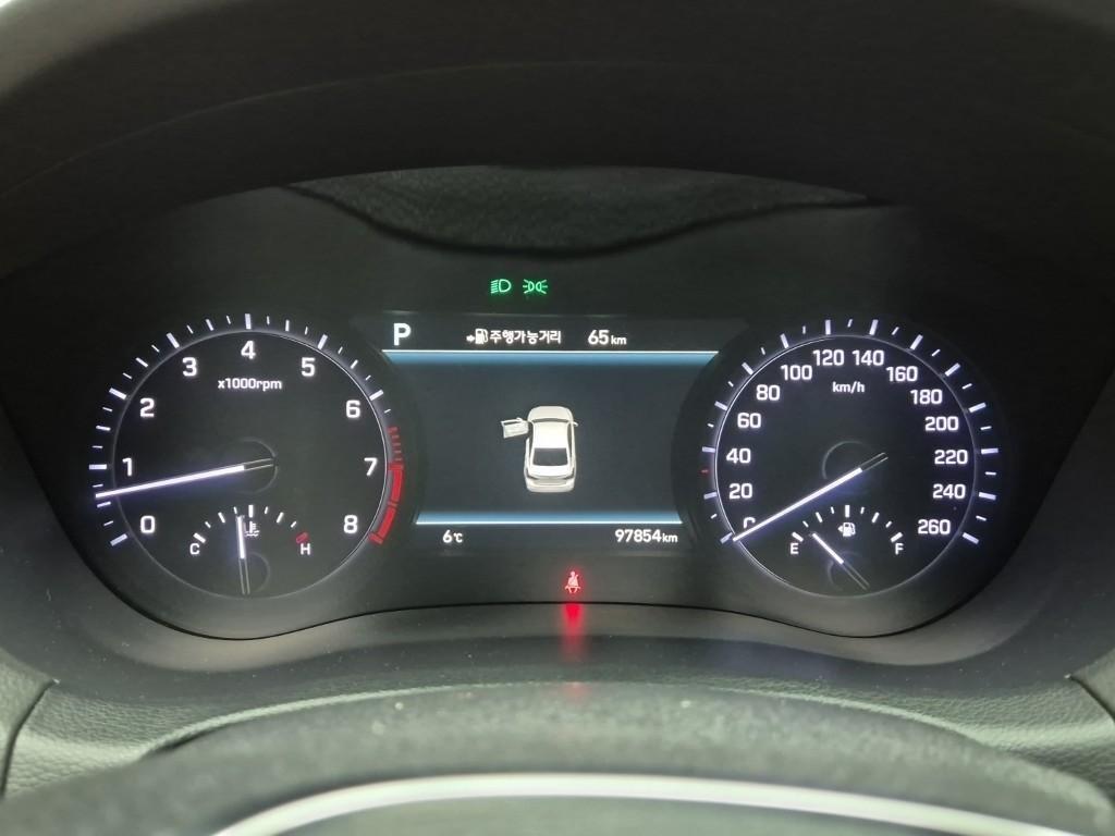 Genesis G80 - Vista 6