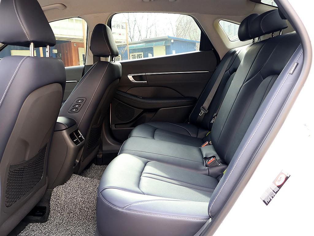 HYUNDAI Sonata 2022 Blanco - Importación desde Corea - HF Imports Iquique - Foto 11