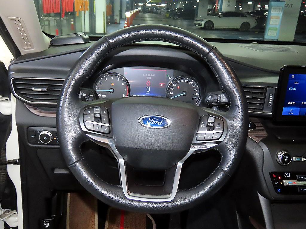 Ford Explorer - Vista 8