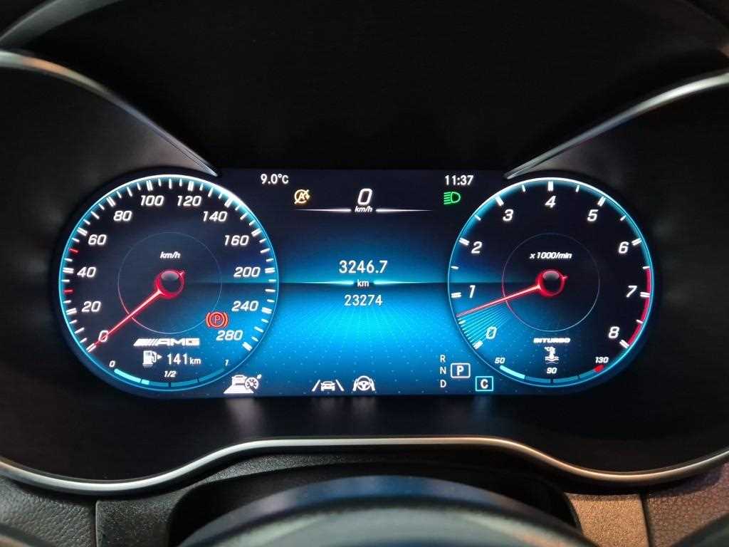 Mercedes Benz GLC Class - Vista 6