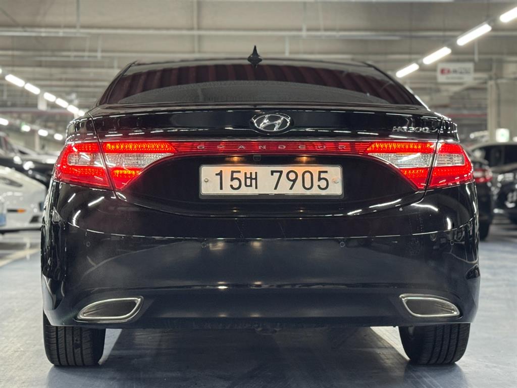 HYUNDAI Grandeur - Vista 4